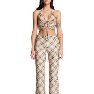 I am gia Carmel set